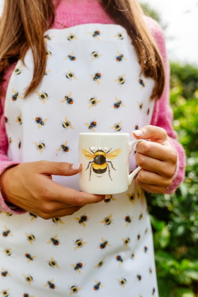 Bee Design Mug and Apron